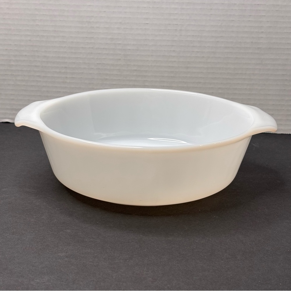 Anchor Hocking Fire King 1.5 Quart Double Handled Casserole Dish Milk Glass #437